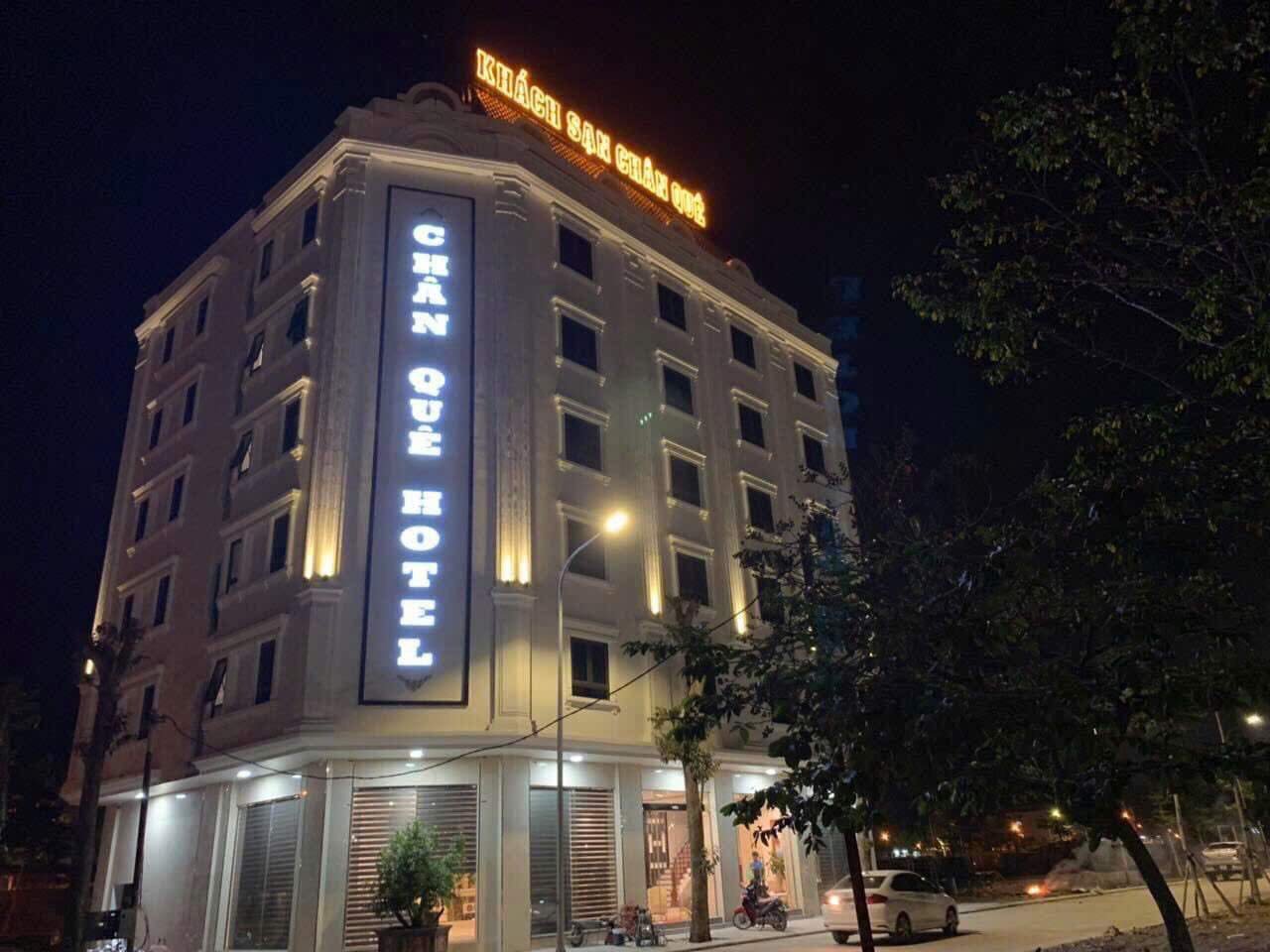 Khách sạn Chân Quê Hạ Long